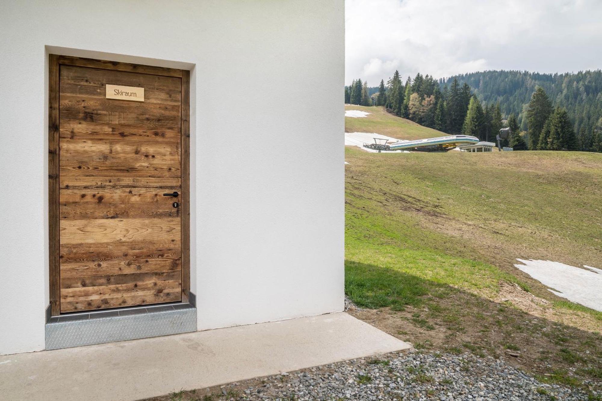 Blosegghof Bergchalets Waldblick Racines Εξωτερικό φωτογραφία