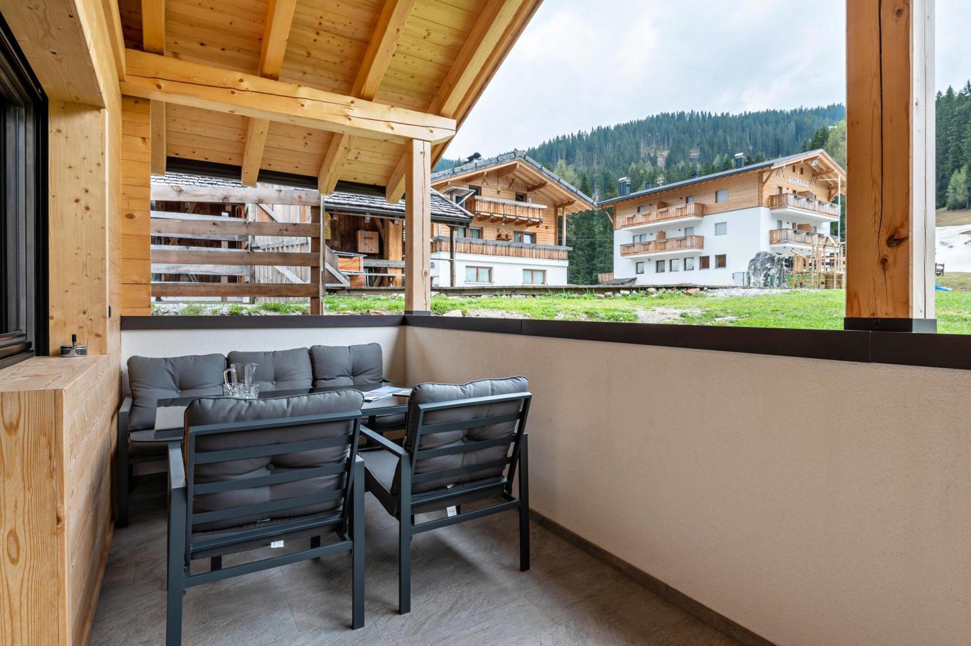 Blosegghof Bergchalets Waldblick Racines Εξωτερικό φωτογραφία